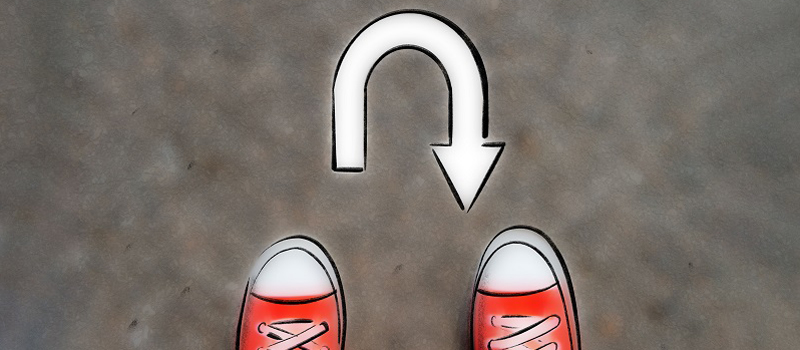 Illustration von zwei Schuhen vor einem Umkehrpfeil 