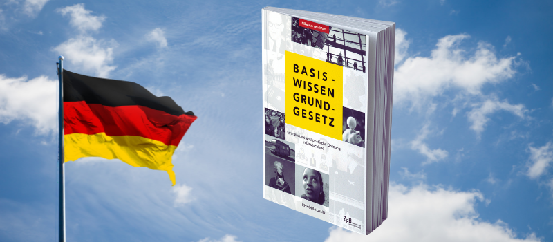 Buchcover neben einer Deutschlandfahne