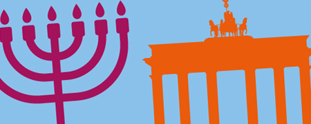 Grafik: Auf blauem Hintergrund jüdischer siebenarmiger Menora-Leuchter und Brandenburger Tor